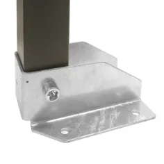 Pilona abatible metálica cuadrada con base y cierre seguridad 2