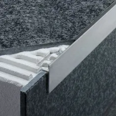 SCHIENE-STEP-EB - Cantonera en acero inoxidable para encimera -Croquis 2