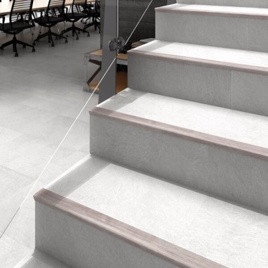 Novopeldaño MaxiSoho - Perfiles para peldaños de composite