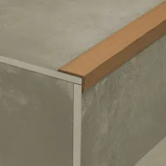 Novopeldaño Astra Nori - Perfil de polímero para borde de peldaño